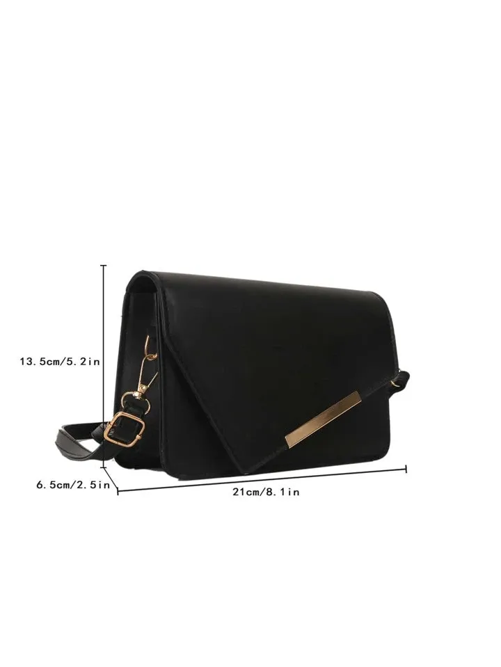 Decor flap square bag in black