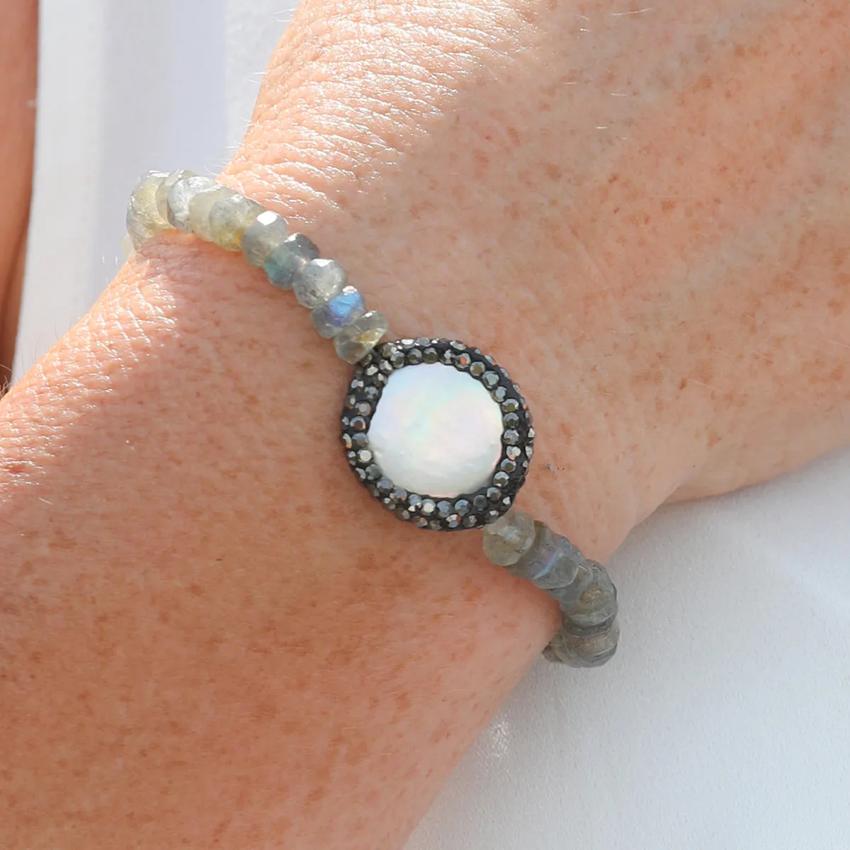 Labradorite Crystal Bracelet for a Positive Change in Your Life