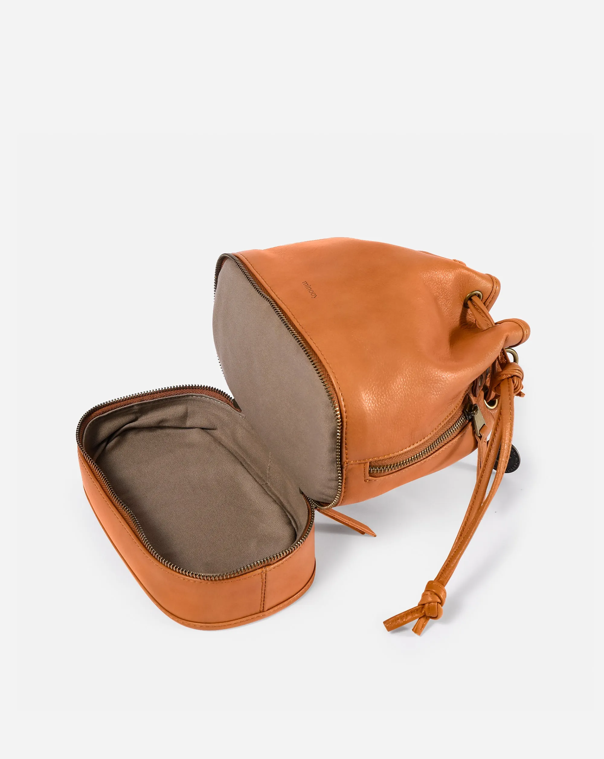 Ploto Bucket Handbag